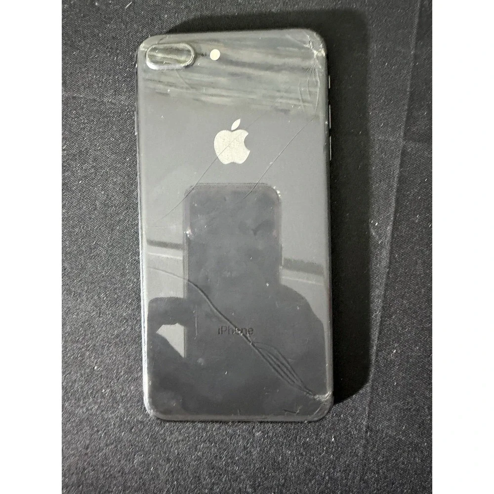 Apple iPhone 8 Plus 64GB Space Gray Cracked Screen/Back For Parts Only